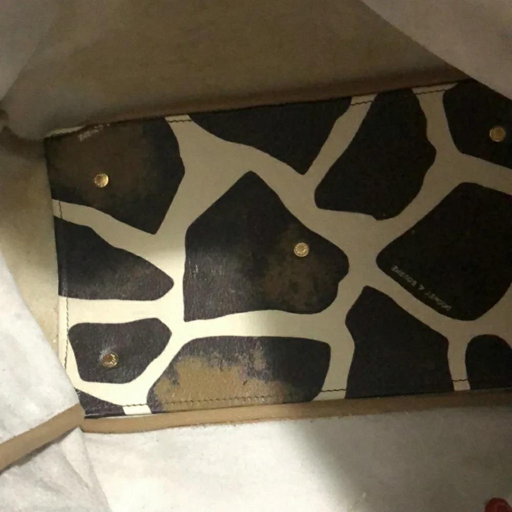 Dooney & Bourke Giraffe and Red Large Tote - Picture 8 of 14